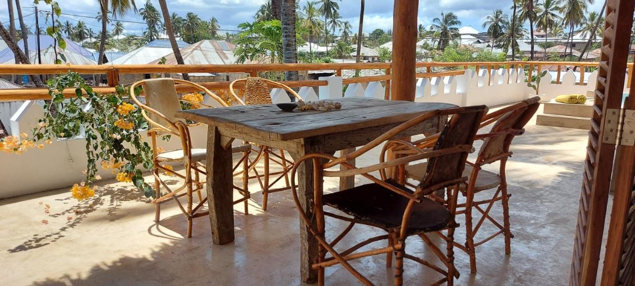 Moyo Top Floor Apartment Pwani Mchangani Luaran gambar