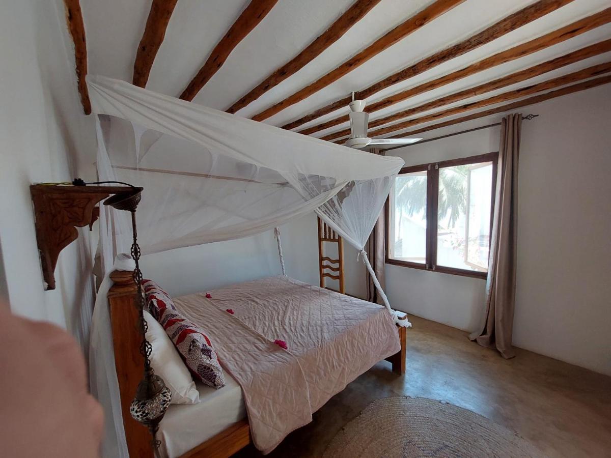 Moyo Top Floor Apartment Pwani Mchangani Luaran gambar